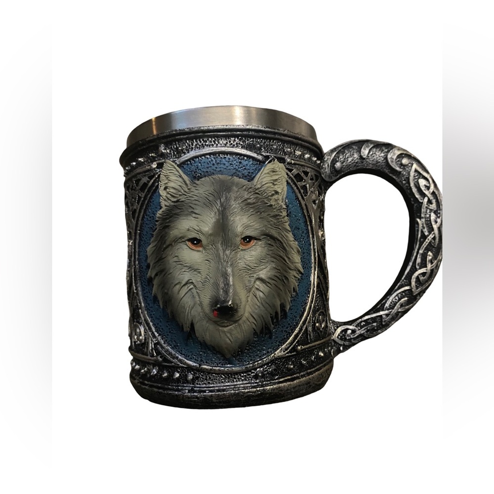 Zeckos 3D Grey Wolf Head Metallic Tribal Finish Mug Celtic Knot Work